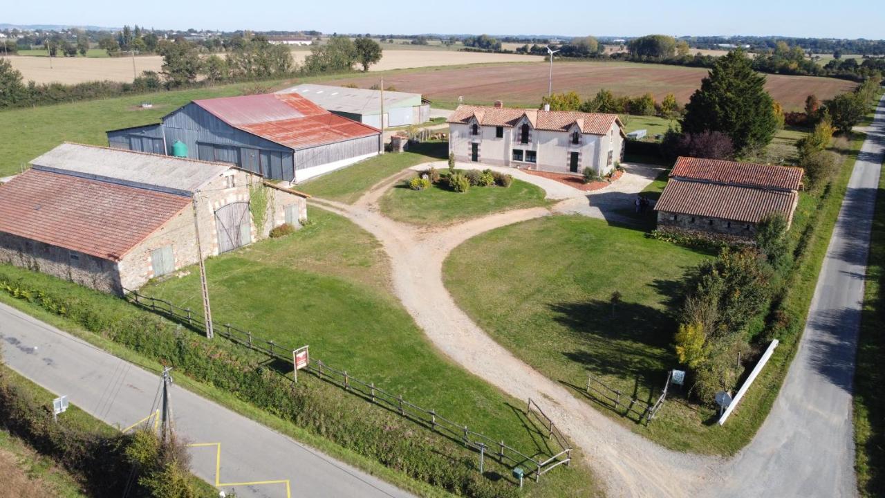 A La Haute Bouillere Bed & Breakfast Chavagnes-les-Redoux Exterior photo